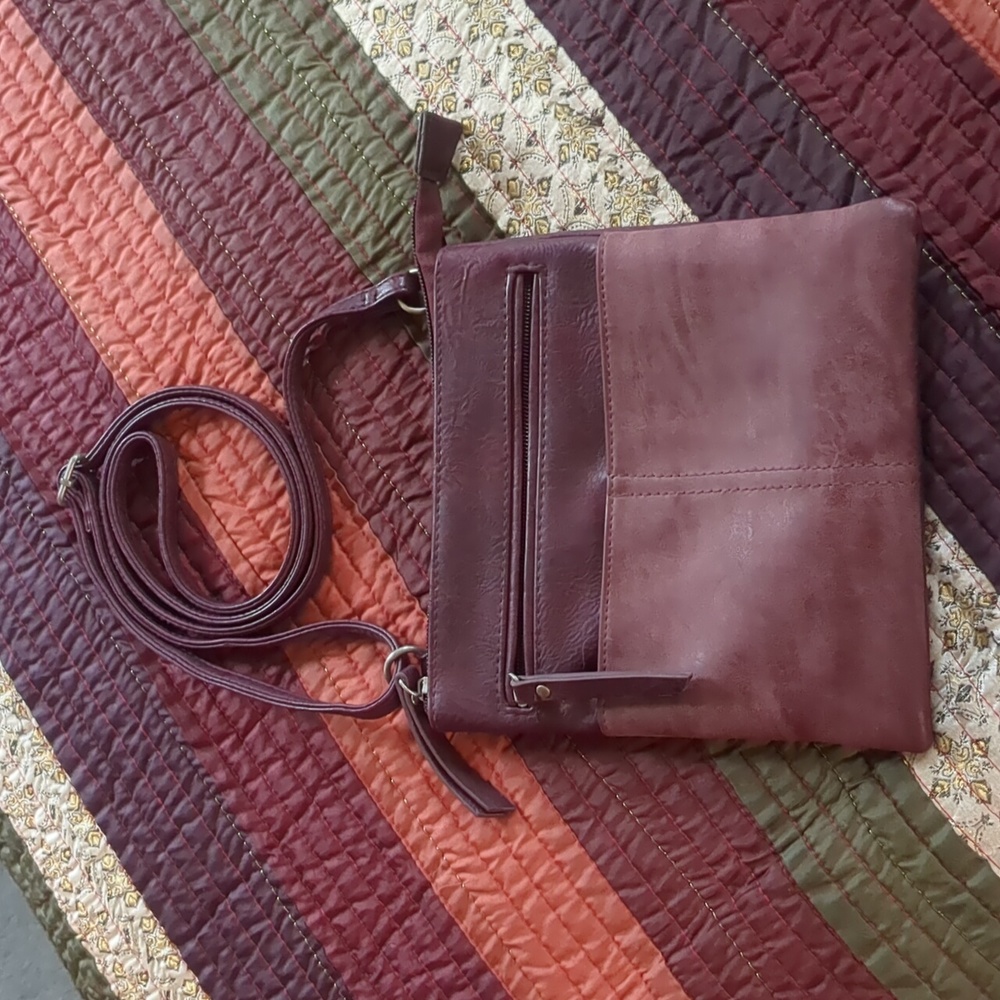 MIA & LUCA* vegan leather crossbody bag multi pocket, zip pouch, adj. Strap